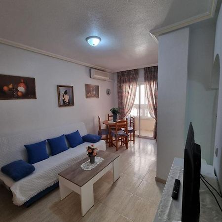 Gemuetliche Ferienwohnung In Torrevieja Ca100M Vom Strand Playa Del Cura Entfernt Eksteriør billede