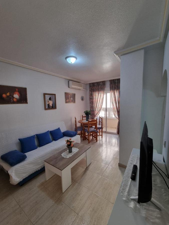 Gemuetliche Ferienwohnung In Torrevieja Ca100M Vom Strand Playa Del Cura Entfernt Eksteriør billede