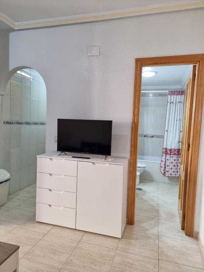 Gemuetliche Ferienwohnung In Torrevieja Ca100M Vom Strand Playa Del Cura Entfernt Eksteriør billede