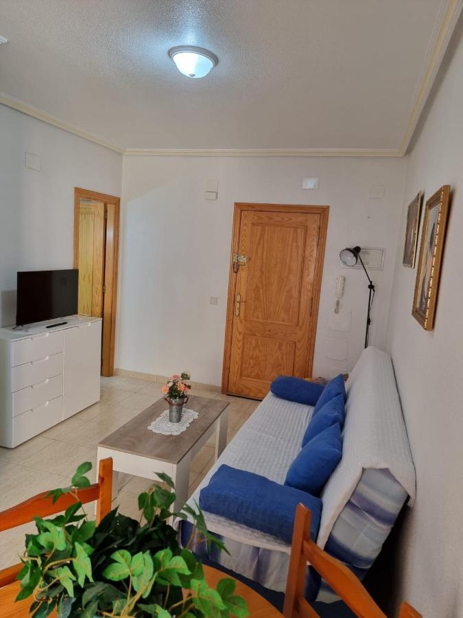 Gemuetliche Ferienwohnung In Torrevieja Ca100M Vom Strand Playa Del Cura Entfernt Eksteriør billede