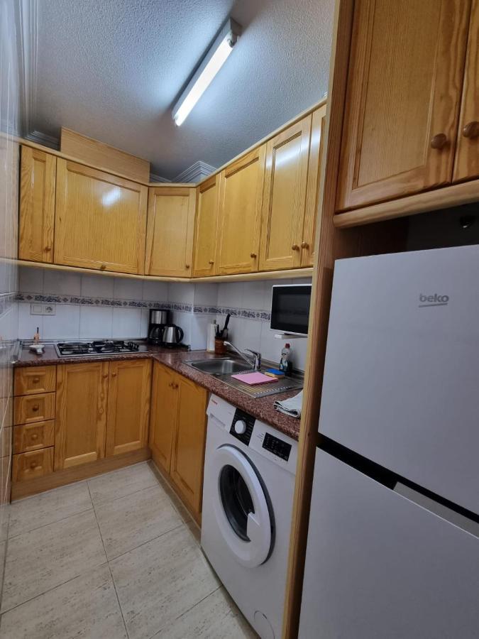 Gemuetliche Ferienwohnung In Torrevieja Ca100M Vom Strand Playa Del Cura Entfernt Eksteriør billede