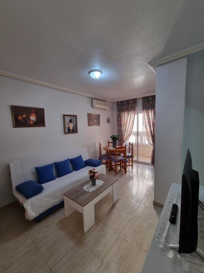 Gemuetliche Ferienwohnung In Torrevieja Ca100M Vom Strand Playa Del Cura Entfernt Eksteriør billede
