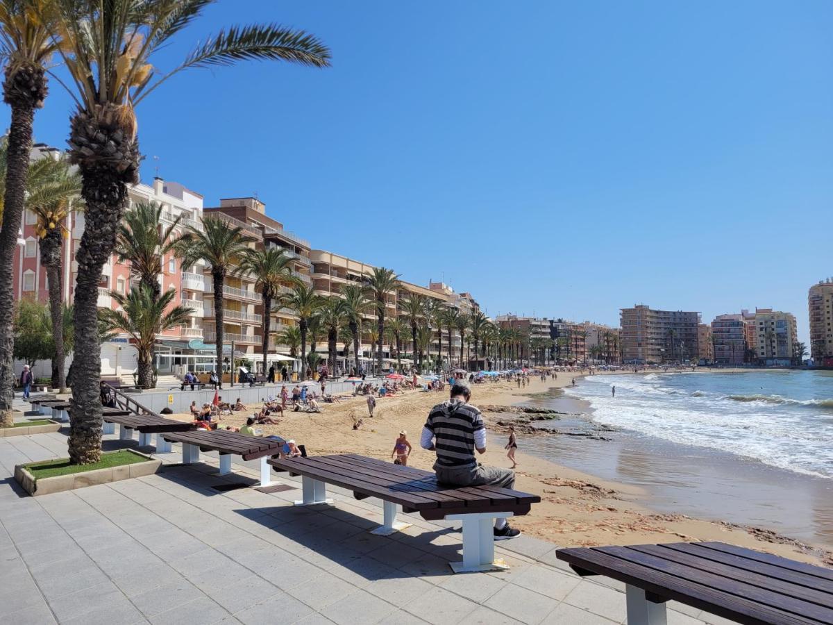 Gemuetliche Ferienwohnung In Torrevieja Ca100M Vom Strand Playa Del Cura Entfernt Eksteriør billede